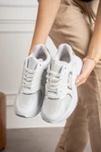 Beyaz Rahat Kalıp Kadın Sneaker thumbnail 1