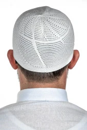 Gold Lüks Dantel Örme Namaz Takkesi Beyaz 1 Adet thumbnail 3