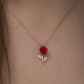 Kırmızı Gül Tasarımlı Gümüş Kolye Rose thumbnail 2