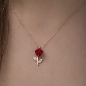Kırmızı Gül Tasarımlı Gümüş Kolye Rose thumbnail 3