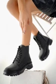 Siyah Cilt 9 Bağcıklı Bot thumbnail 1