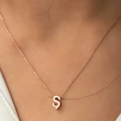 Gümüş Rose 3 Boyutlu Ş Harf Bayan Kolye SL4252 thumbnail 2