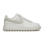Nike Air Force 1 Luxe Triple White thumbnail 1