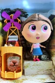 Koca Göz Ailesi, Sevimli Tavukcu Bebek thumbnail 1