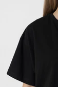 Dark Matter The Android Barcode Siyah Kadın Crop Tshirt thumbnail 4