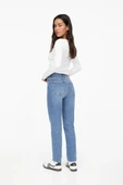 Pull & Bear Comfort mom jean thumbnail 3