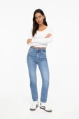 Pull & Bear Comfort mom jean thumbnail 1