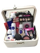 Flormar Nivea 21 Parça Şifreli Kutu Makyaj Set thumbnail 1