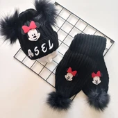 MARS BABY Bebek Kız Çocuk İsimli Kişiye Özel Siyah Kırmızı Minnie Çift Ponponlu Atkı Bere Takımı thumbnail 1
