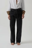 Biye Detay Straight Jean thumbnail 4