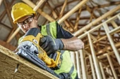 Dewalt DCS334P2 Çift Akü 5 Ah Dekupaj Testere thumbnail 8
