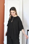 Siyah V Yaka Takım thumbnail 2