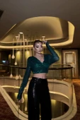 PULLU CROP KRUVAZE BLUZ - Zümrüt thumbnail 3