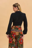 Gömlek Yaka Düğme Detaylı Crop Bluz thumbnail 6