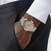 Versace VRSCVELQ00519 Erkek Kol Saati thumbnail 2