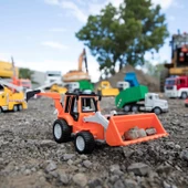 Driven Mini Buldozer thumbnail 4