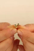 14 Ayar 2mm Top Altın Küpe thumbnail 3
