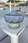 Ayaklı dekoratif beton saksı thumbnail 1