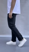 Yıkamalı Siyah Regular Fit Jean thumbnail 2