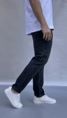Yıkamalı Siyah Regular Fit Jean thumbnail 3