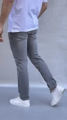 Yıkamalı Gri Regular  Fit Jean thumbnail 3
