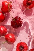 EOS Electric Cherry Dudak Balsamı 10ML thumbnail 3