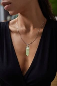Sertifikalı Çivi Model Yeşil Florit Taşı Kolye thumbnail 3