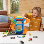 Hot Wheels Oto Yıkama Oyun Seti thumbnail 2