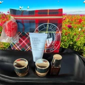 ESTEE LAUDER-Çok-Şık-Makyaj-Çantası thumbnail 4