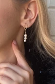 8,5 mm Sallanan Tatlı Su Doğal İnci Küpe thumbnail 1