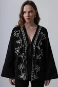 Siyah Nakış İşlemeli Müslin Kimono thumbnail 3
