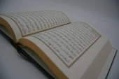 Cilt Bezi Orta Boy Kur'an-ı Kerim (Hediyesi) thumbnail 3