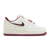 Nike Air Force 1 Low Valentines Day 2024 thumbnail 1