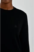 Kadın Sol Göğsü Logo Detaylı Sweatshirt thumbnail 8