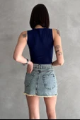 Taşlı Püsküllü Eskitme Mini Denim Etek thumbnail 5