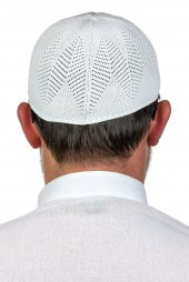 Berra Çelik Örme Dantel Namaz Takkesi Beyaz 1 Adet thumbnail 3