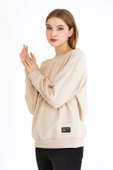 Kadın Bej Renk Basic Bisiklet Yaka Sweatshirt thumbnail 3