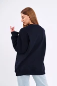 Lacivert Kadın Pamuklu Oversize Basic Bisiklet Yaka Sweatshirt thumbnail 5