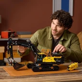 LEGO 42215  Technic Volvo EC500 Hybrid Ekskavatör thumbnail 6