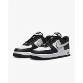 Nike Air Force 1 Panda thumbnail 1