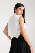 Kurdele Detaylı Triko Crop Süveter thumbnail 5