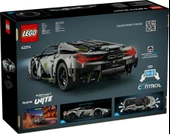 LEGO Technic 42214 Lamborghini Revuelto thumbnail 2