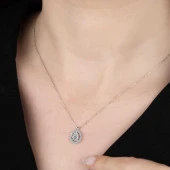 Swarovski Taşlı Gümüş Tektaş Bayan Kolye thumbnail 1