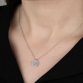 Swarovski Taşlı Gümüş Tektaş Bayan Kolye thumbnail 1