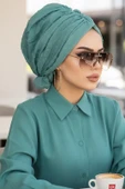 Aişe Tesettür Yeşil Ponpon Tokalı Bone thumbnail 1