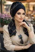 Aişe Tesettür Siyah Marka Desen Fularlı Bone thumbnail 2