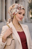 Aişe Tesettür Ekru Çicek Tokalı Bone thumbnail 4