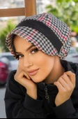 Aişe Tesettür Siyah Garnili Şapka Bone thumbnail 3