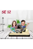Kişiye Özel Ahşap Biblo - Karavan Kullanan Çift thumbnail 1