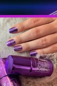 Mor Metalik Ayna Efektli Oje thumbnail 7